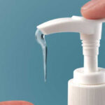 cuci tangan atau hand sanitizer